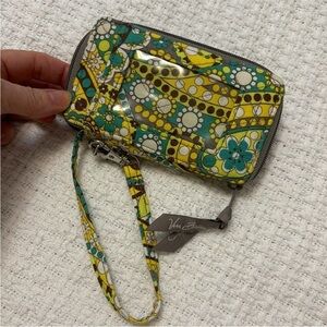 VERA BRADLEY wristlet wallet lemon parfait quilted cloth zip around yellow green